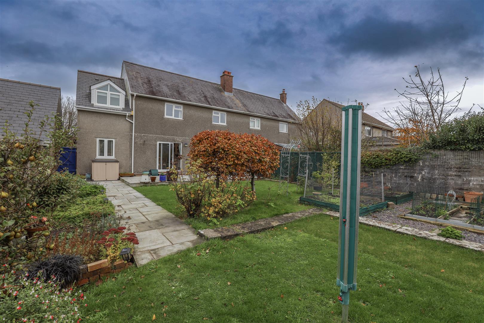 10 Ewenny Road, Wick, Nr Cowbridge, Vale of Glamorgan, CF71 7QA